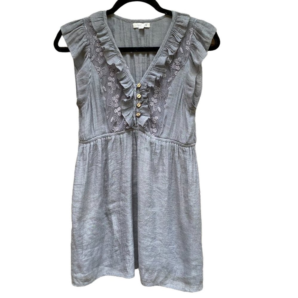 MINE... Gray Ruffle Lace Button Front Top